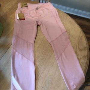 NWT Blush Reebok Leggings Sz. Small